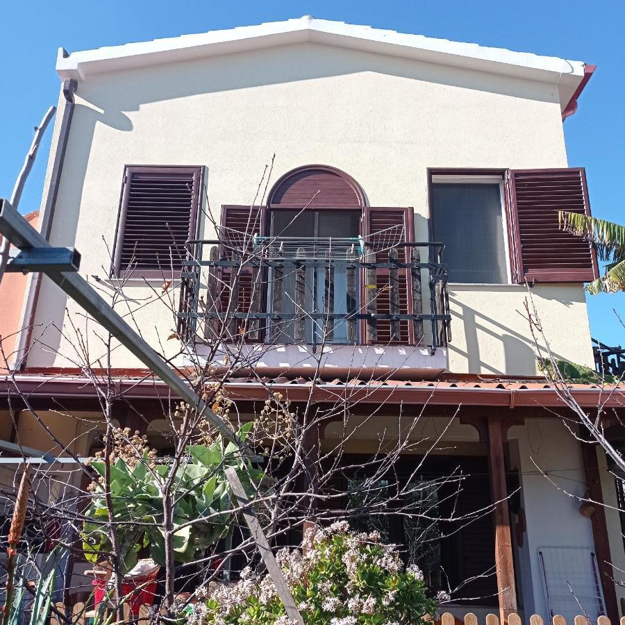 Casa Roberta Apartment Villa San Pietro Bagian luar foto
